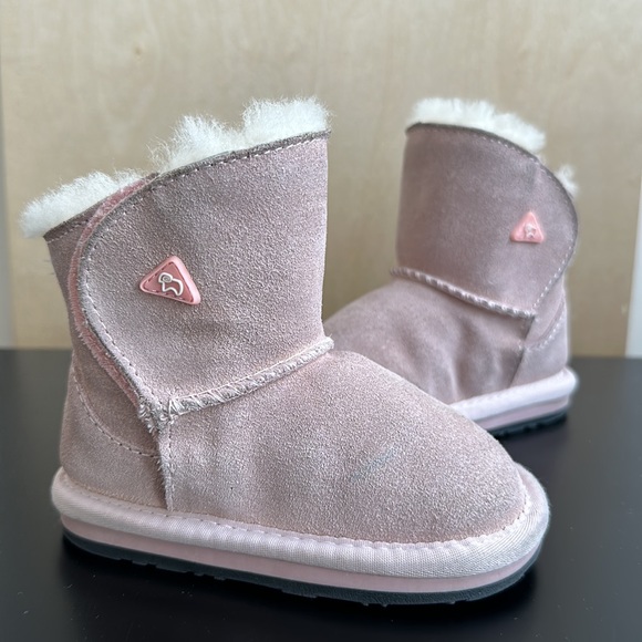 UGG Baby boots - Picture 4 of 8